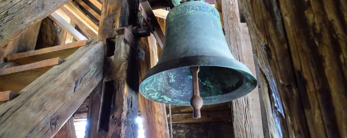 church-bell-1281485_1280.jpg